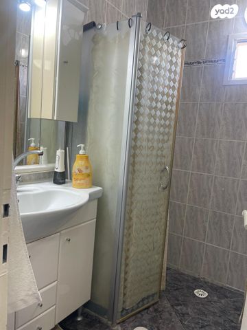 דירה, שפרינצק 17, גבעת אוסישקין, נהריה