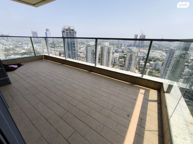 דירה, יצחק שדה, דרום מערב ותיק, בת ים