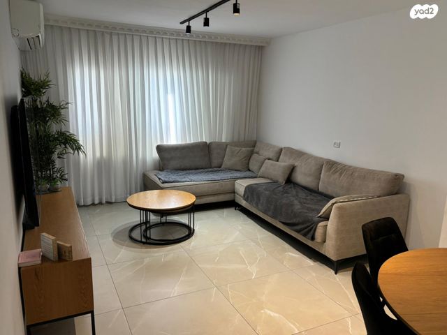 דירה, שדרות מלכי ישראל 161, קרית גת