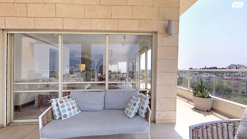 גג/ פנטהאוז