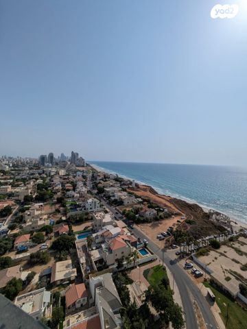 דירה, עין התכלת, נתניה