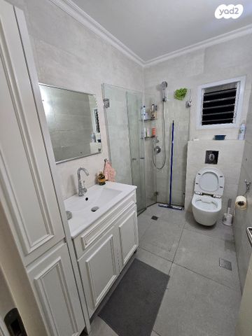 דירה, הרב מיימון 20, דרום מזרח, בת ים