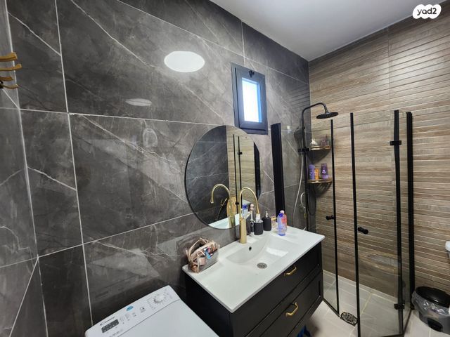 מרכז העיר, סביניה, הוותיקה