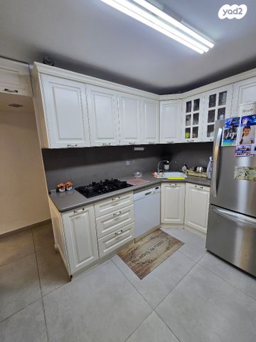 דירה, הרב מיימון 20, דרום מזרח, בת ים