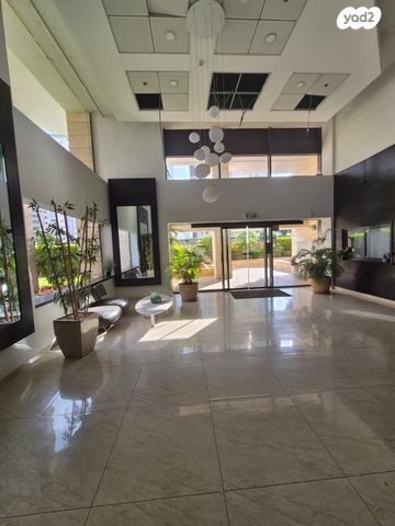 דירה, מבצע דקל 20, פתח תקווה