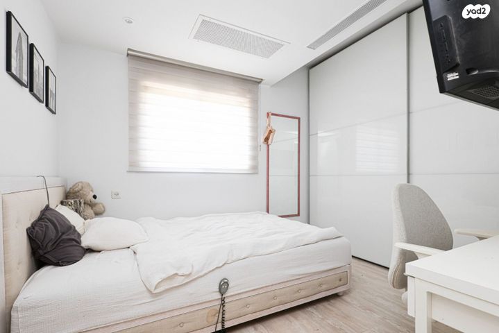 דופלקס, רבקה גובר, לב הפארק, רעננה