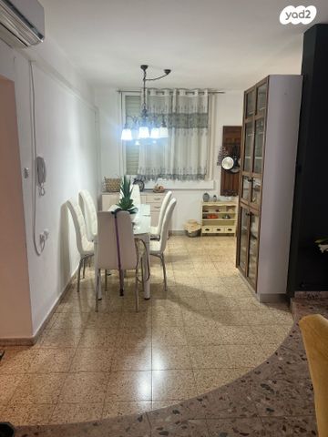 דירה, שרה אהרונסון, המרכז השקט / מרכז העיר, פתח תקווה