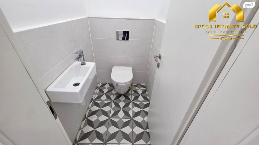 דירה, נרקיס, הפרחים, חריש