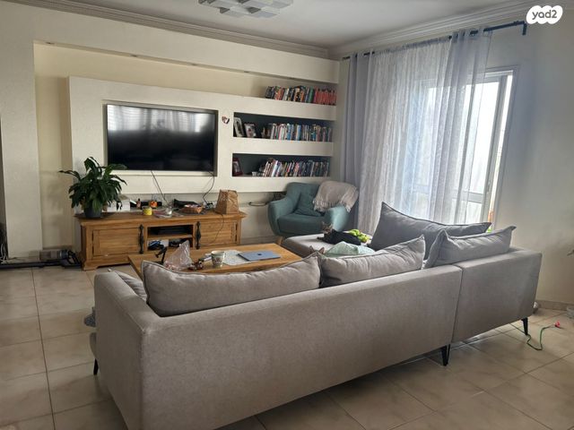 יוסף כובשי 9