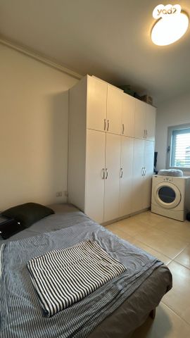 דירה, החשמונאים 100, גני שרונה, קרית הממשלה, תל אביב יפו