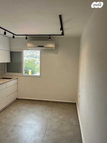 דירה, אבא הלל סילבר, יזרעאליה, חיפה