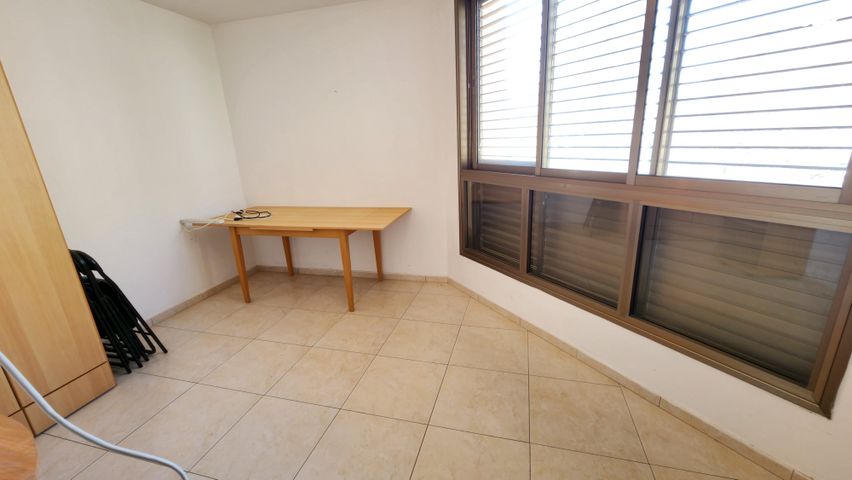 דירה, ז'בוטינסקי, עצמאות יוספטל, בת ים