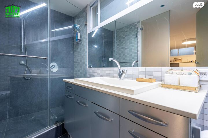 דו משפחתי, תל אביב יפו