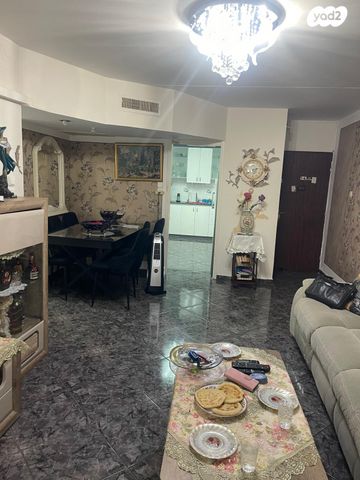 דירה, שפרינצק 17, גבעת אוסישקין, נהריה