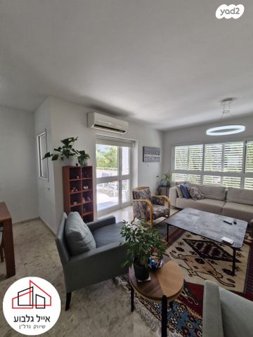 דירה, מורן 4, סביוני הכפר, כפר סבא