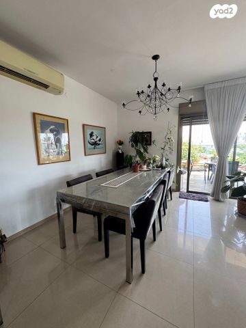 דופלקס, העצמאות, כפר גנים ג, פתח תקווה