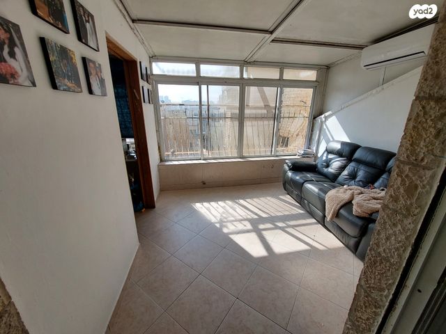 דירה, קרל נטר, מעלות דפנה, ירושלים