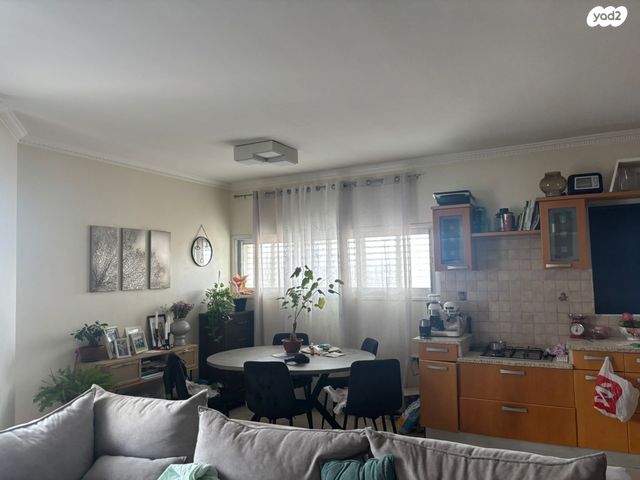 דירה, יוסף כובשי 9, שעריים, רחובות