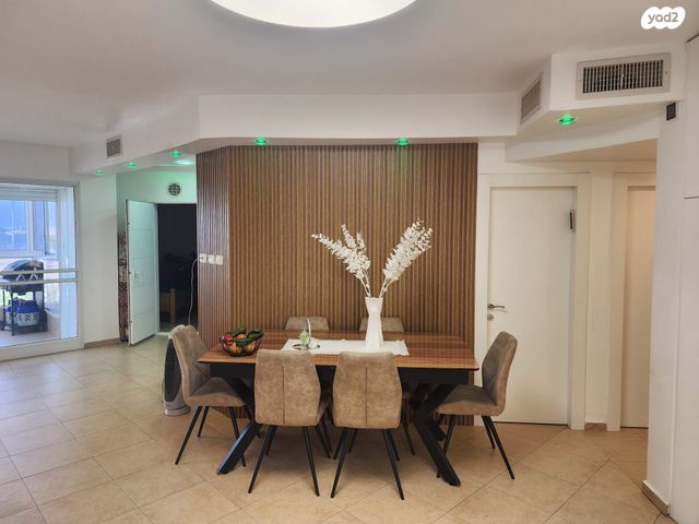 דירה, שמואל הנביא, רובע י', אשדוד