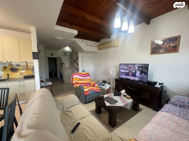 דו משפחתי, נשר, גבעת מכוש, כרמיאל