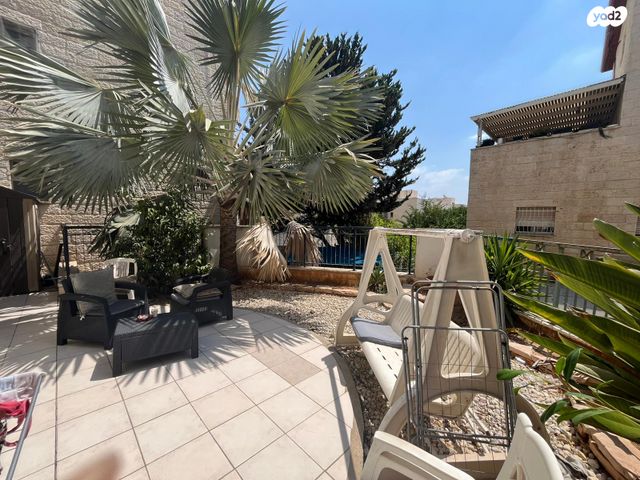 דירת גן, מודיעין מכבים רעות