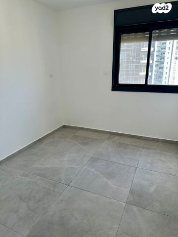 דירה, ערבי נחל, סיטי, גבעתיים