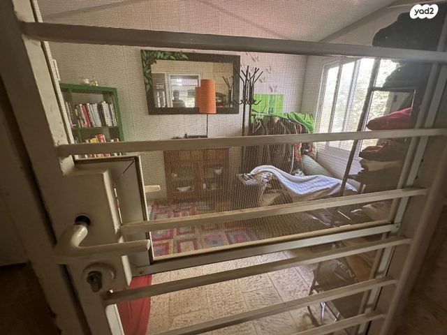 דירת גן, רמת שרת, ירושלים