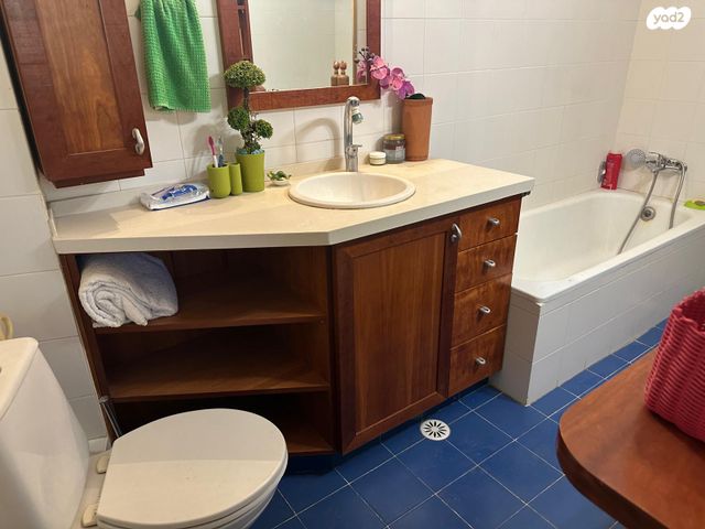 דירת גן, רמת שרת, ירושלים