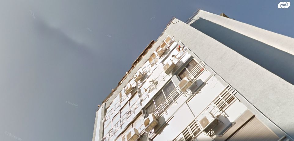 גג/ פנטהאוז, אחד העם, רמב"ם, ראשון לציון