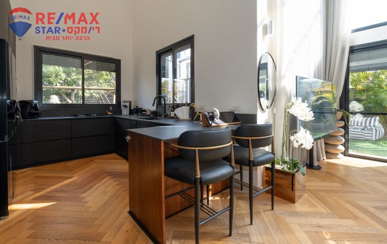 דירת גן, יעקב דורי 6, הרצליה