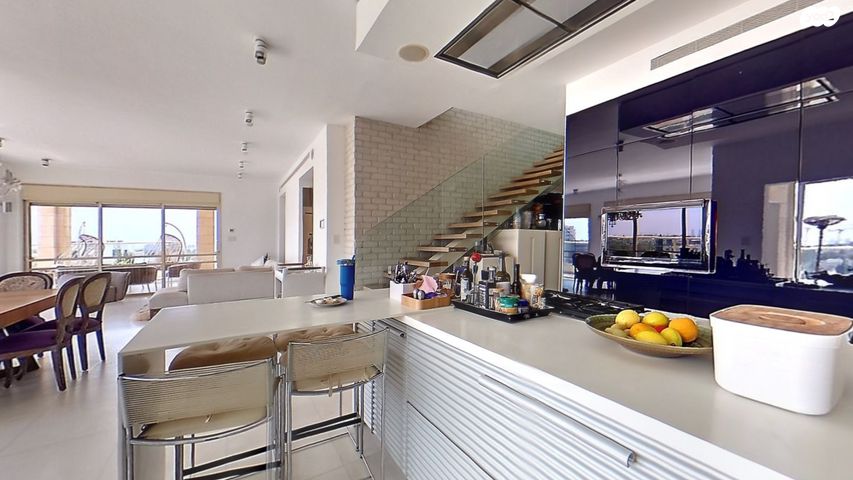 גג/ פנטהאוז