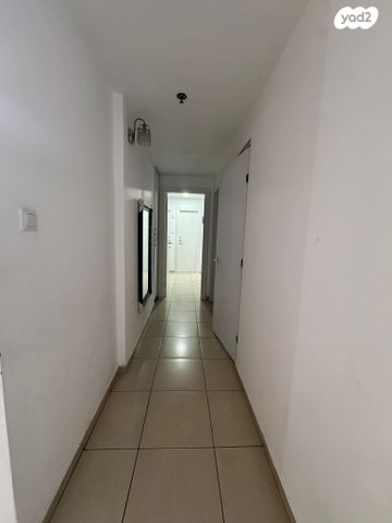 דירה, המגדל הלבן 4, שאר העיר, רמלה