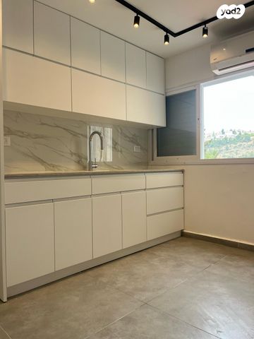 דירה, אבא הלל סילבר, יזרעאליה, חיפה