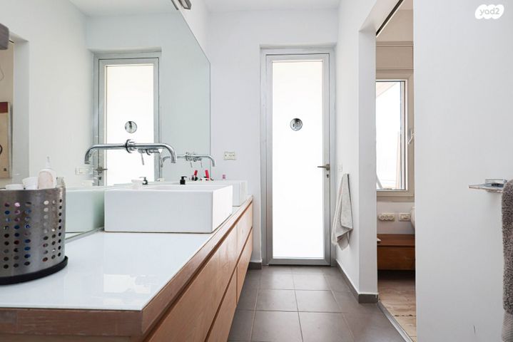 דופלקס, רבקה גובר, לב הפארק, רעננה