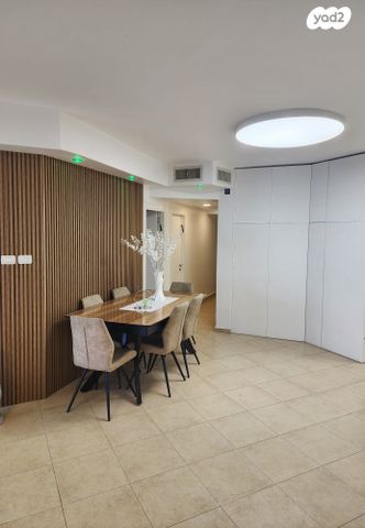 דירה, שמואל הנביא, רובע י', אשדוד