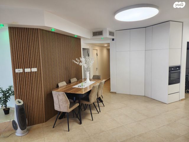 דירה, שמואל הנביא, רובע י', אשדוד