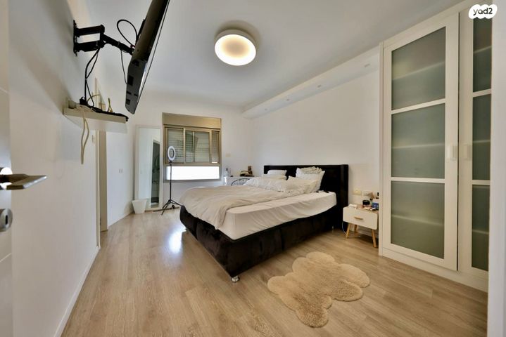 גג/ פנטהאוז, מנחם בגין 34, נווה גנים, קרית מוצקין