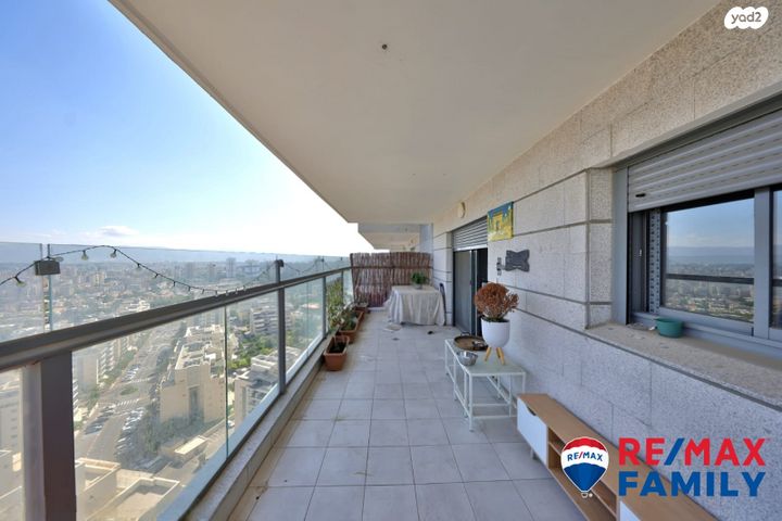 דירה, עפרה חזה 10, משכנות האומנים, קרית מוצקין