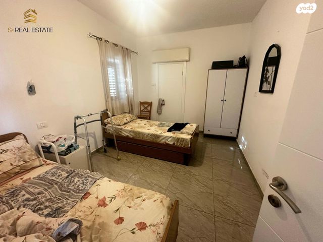 דירה, הרב עוזיאל, בית וגן, ירושלים