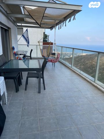 דירה, יוסף שכטר, אחוזה, חיפה