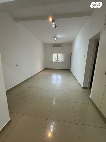 האלוף נחמיה תמרי 