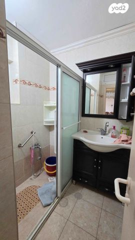 דירה, דרך ההגנה, נווה ברבור, כפר שלם מערב, תל אביב יפו