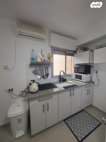 אברהם טביב 30