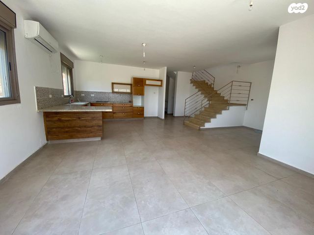 דו משפחתי, חשמונאים