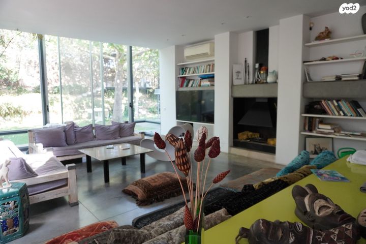 דו משפחתי, גולן, רמת השרון