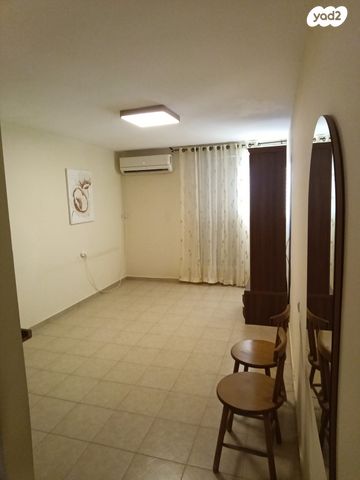 אבשלום חביב 4