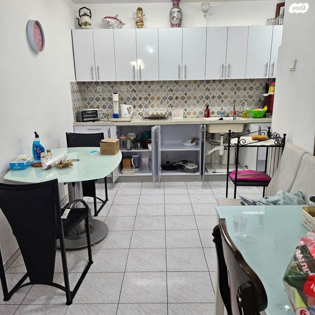 דירה, דרך זאב ז'בוטינסקי 135, נחלת גנים, רמת גן