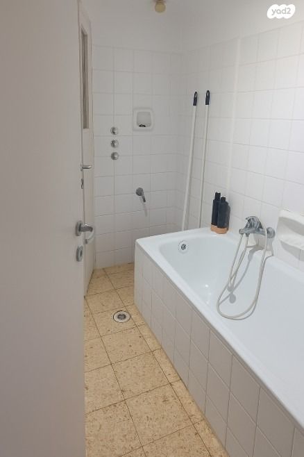 דירה, ד"ר אברהם אליהו הרכבי 15, תל חיים, תל אביב יפו