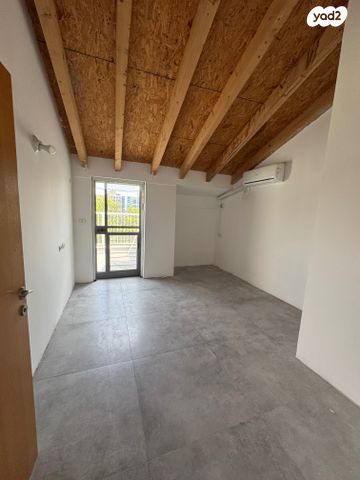 דופלקס, עולי הגרדום, רמת החייל, תל אביב יפו