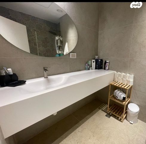 גג/ פנטהאוז, אריק איינשטיין 3, דרום חדש, פארק הים, בת ים